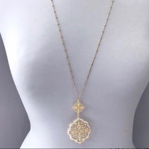 1 Left! Statement Necklace with Filigree Medallion - Picture 5 of 7